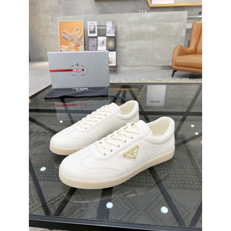 Pra*a casual shoes